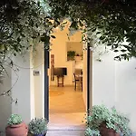 Leda's Casa de Férias